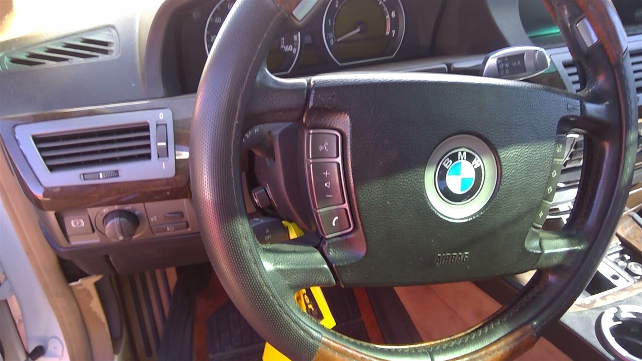 https://f005.backblazeb2.com/file/img-partshotlines-com/Inventory/SW52/Vehicle/20352_03.jpg
