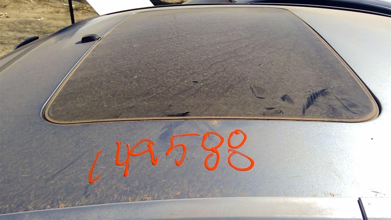 https://f005.backblazeb2.com/file/img-partshotlines-com/Inventory/SW52/Vehicle/20357_04.jpg
