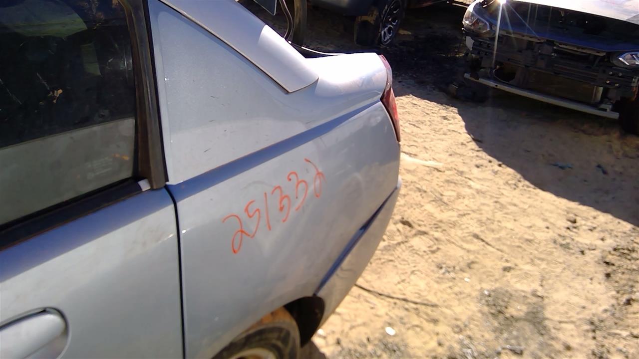 https://f005.backblazeb2.com/file/img-partshotlines-com/Inventory/SW52/Vehicle/20357_12.jpg