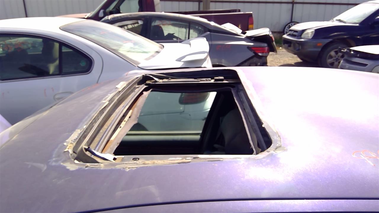 https://f005.backblazeb2.com/file/img-partshotlines-com/Inventory/SW52/Vehicle/20358_05.jpg