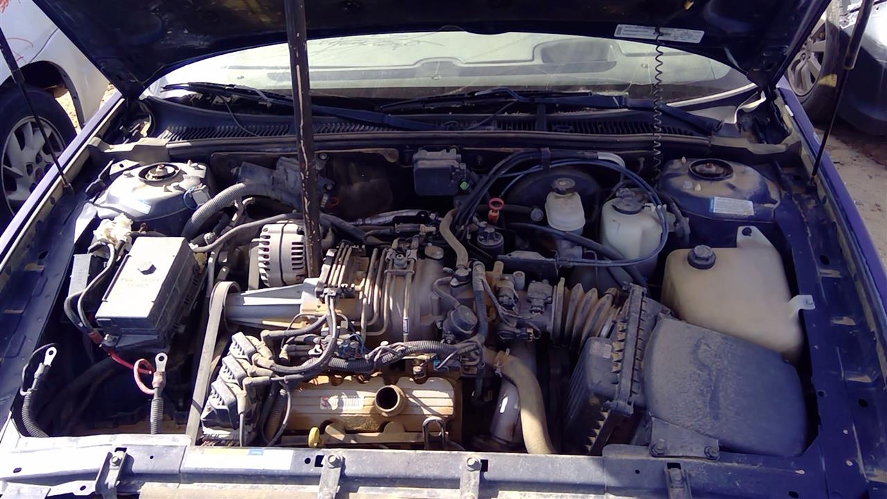 https://f005.backblazeb2.com/file/img-partshotlines-com/Inventory/SW52/Vehicle/20358_06.jpg
