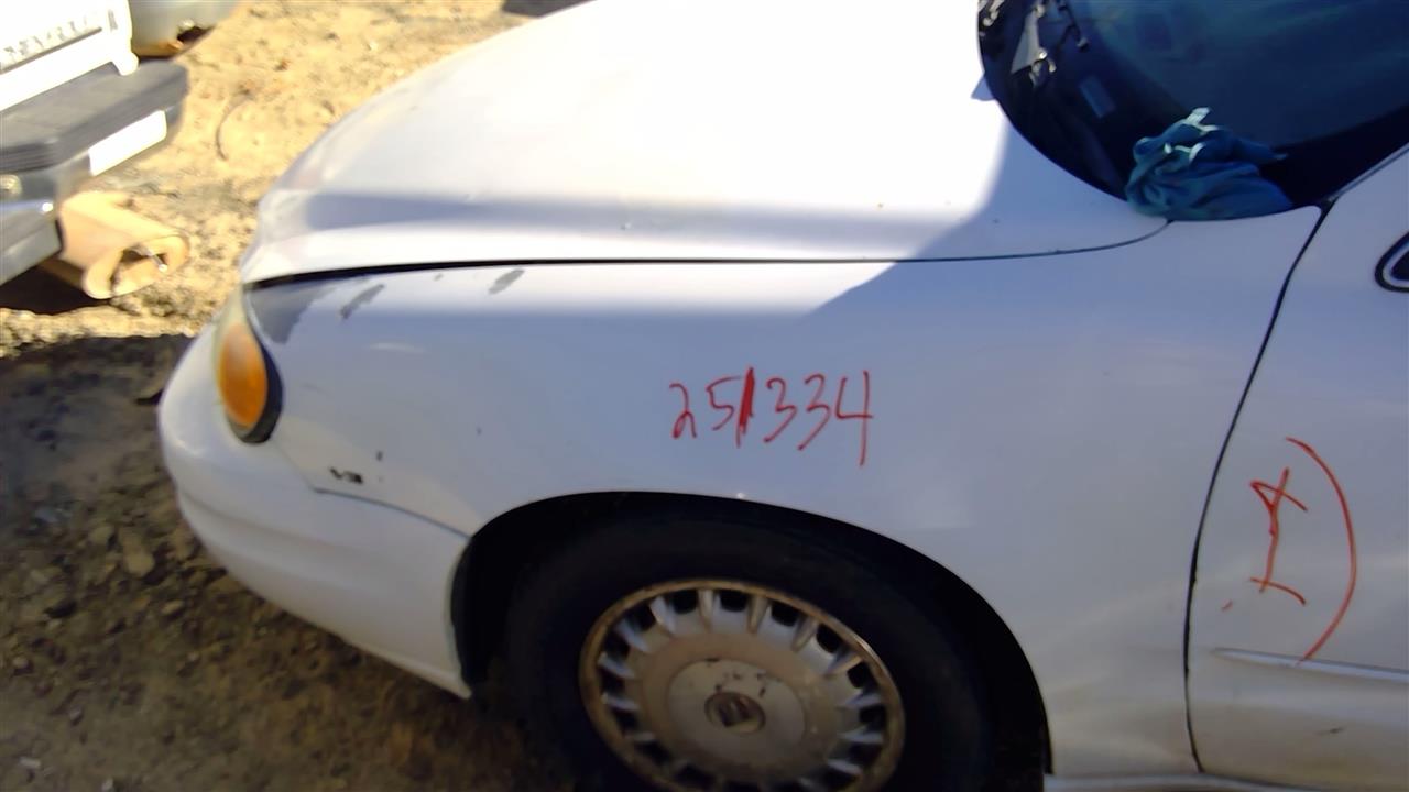 https://f005.backblazeb2.com/file/img-partshotlines-com/Inventory/SW52/Vehicle/20359_09.jpg
