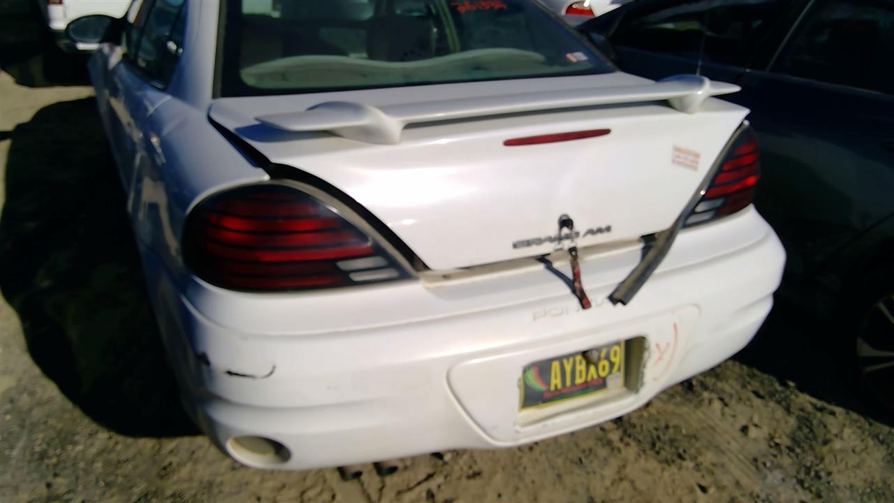 https://f005.backblazeb2.com/file/img-partshotlines-com/Inventory/SW52/Vehicle/20359_13.jpg