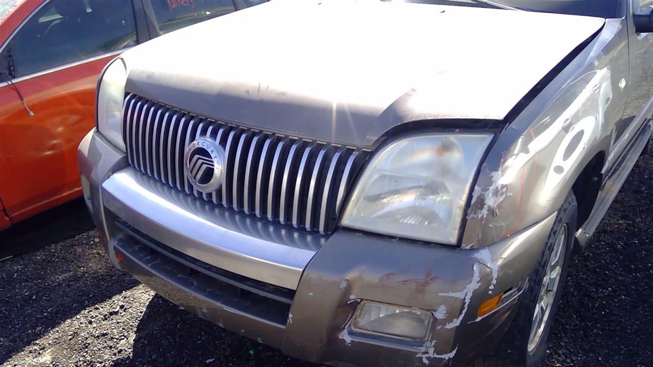 https://f005.backblazeb2.com/file/img-partshotlines-com/Inventory/SW52/Vehicle/20371_09.jpg