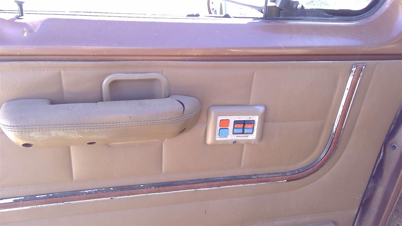 https://f005.backblazeb2.com/file/img-partshotlines-com/Inventory/SW52/Vehicle/20408_02.jpg