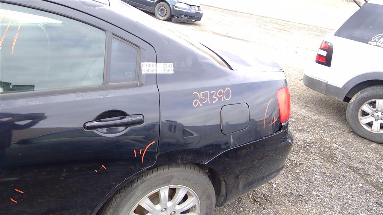 https://f005.backblazeb2.com/file/img-partshotlines-com/Inventory/SW52/Vehicle/20418_11.jpg