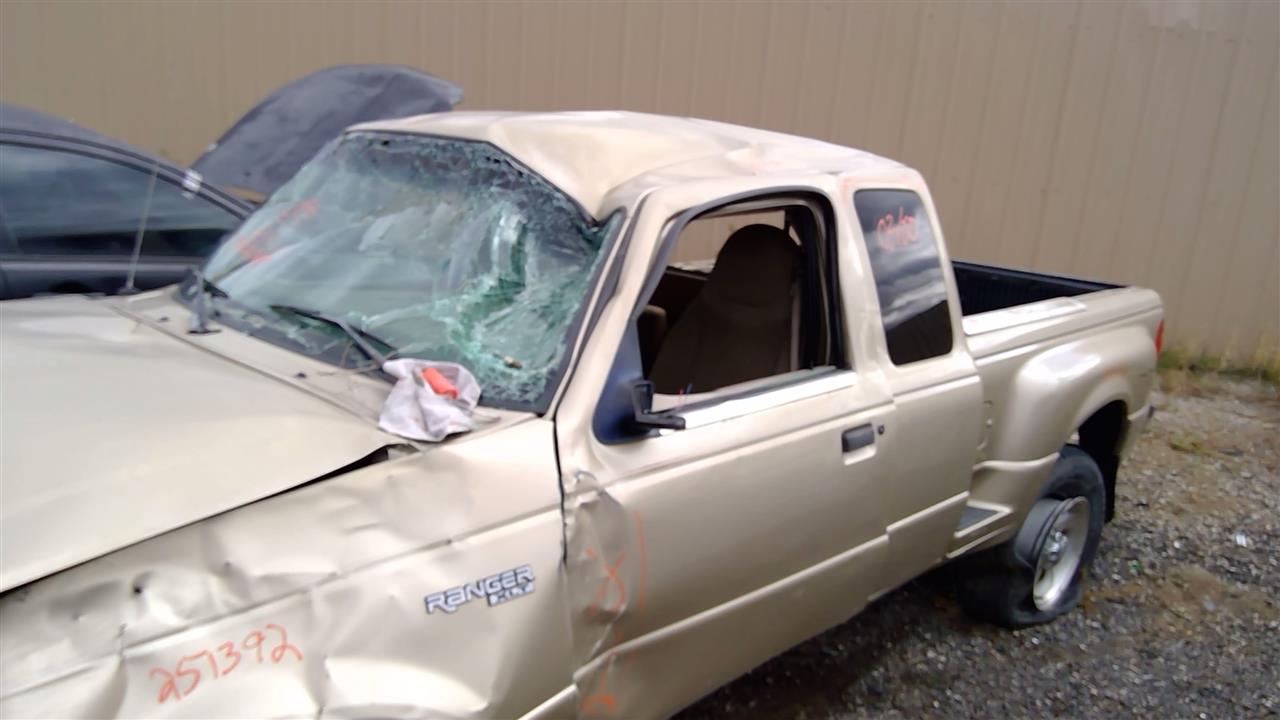 https://f005.backblazeb2.com/file/img-partshotlines-com/Inventory/SW52/Vehicle/20420_09.jpg