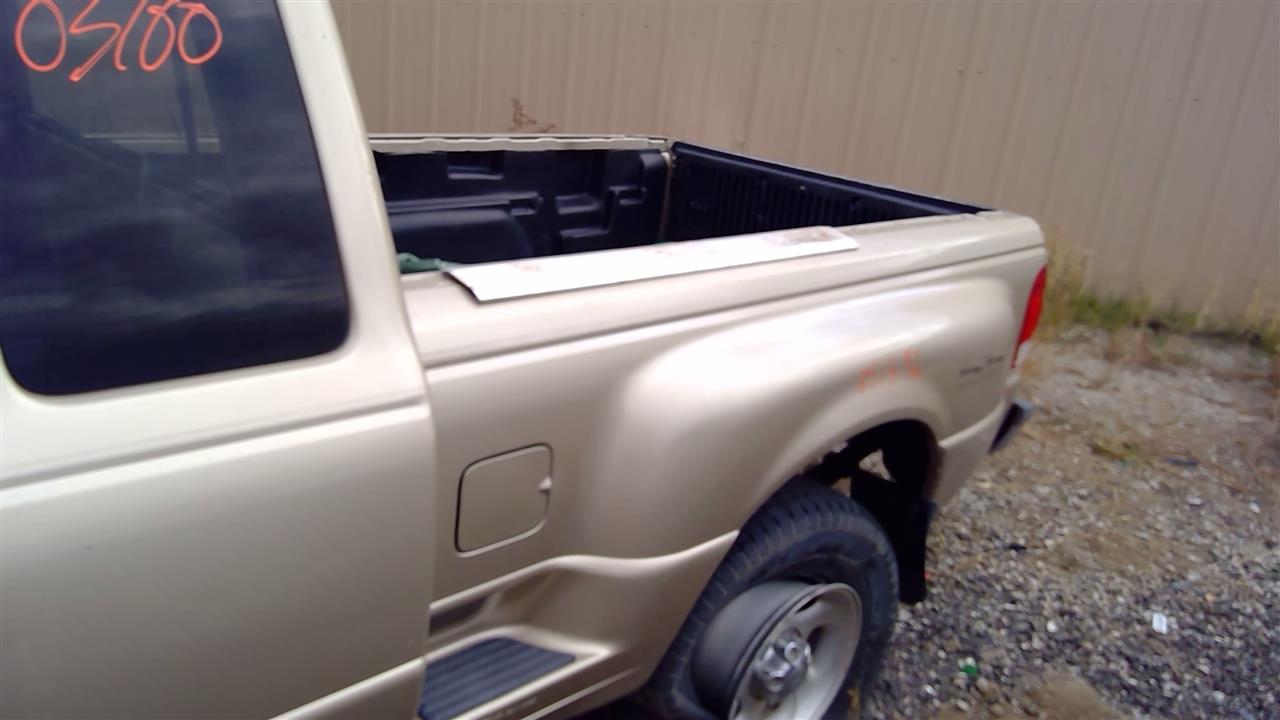 https://f005.backblazeb2.com/file/img-partshotlines-com/Inventory/SW52/Vehicle/20420_11.jpg