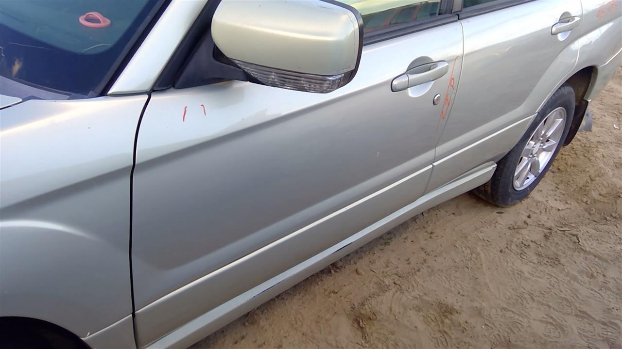 https://f005.backblazeb2.com/file/img-partshotlines-com/Inventory/SW52/Vehicle/20422_09.jpg