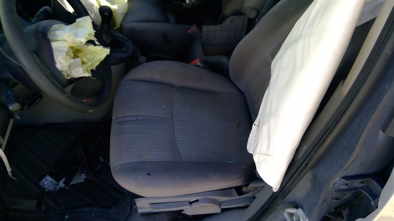 https://f005.backblazeb2.com/file/img-partshotlines-com/Inventory/SW52/Vehicle/20427_02.jpg
