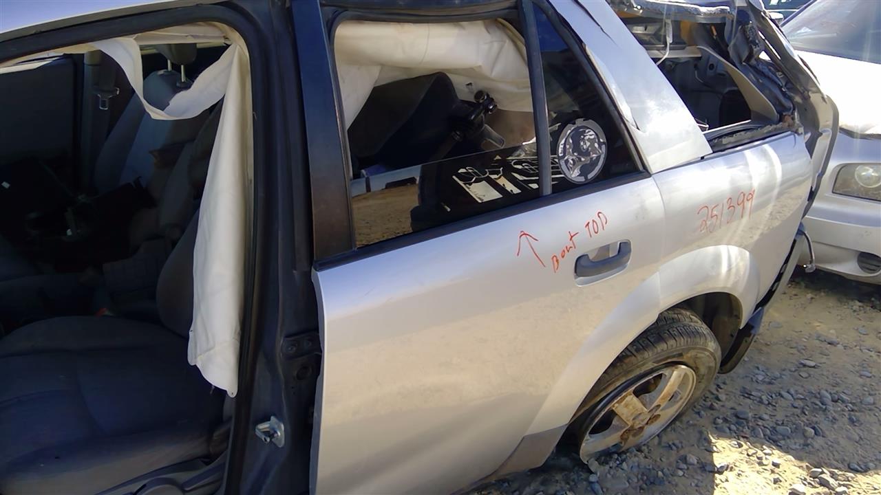 https://f005.backblazeb2.com/file/img-partshotlines-com/Inventory/SW52/Vehicle/20427_09.jpg