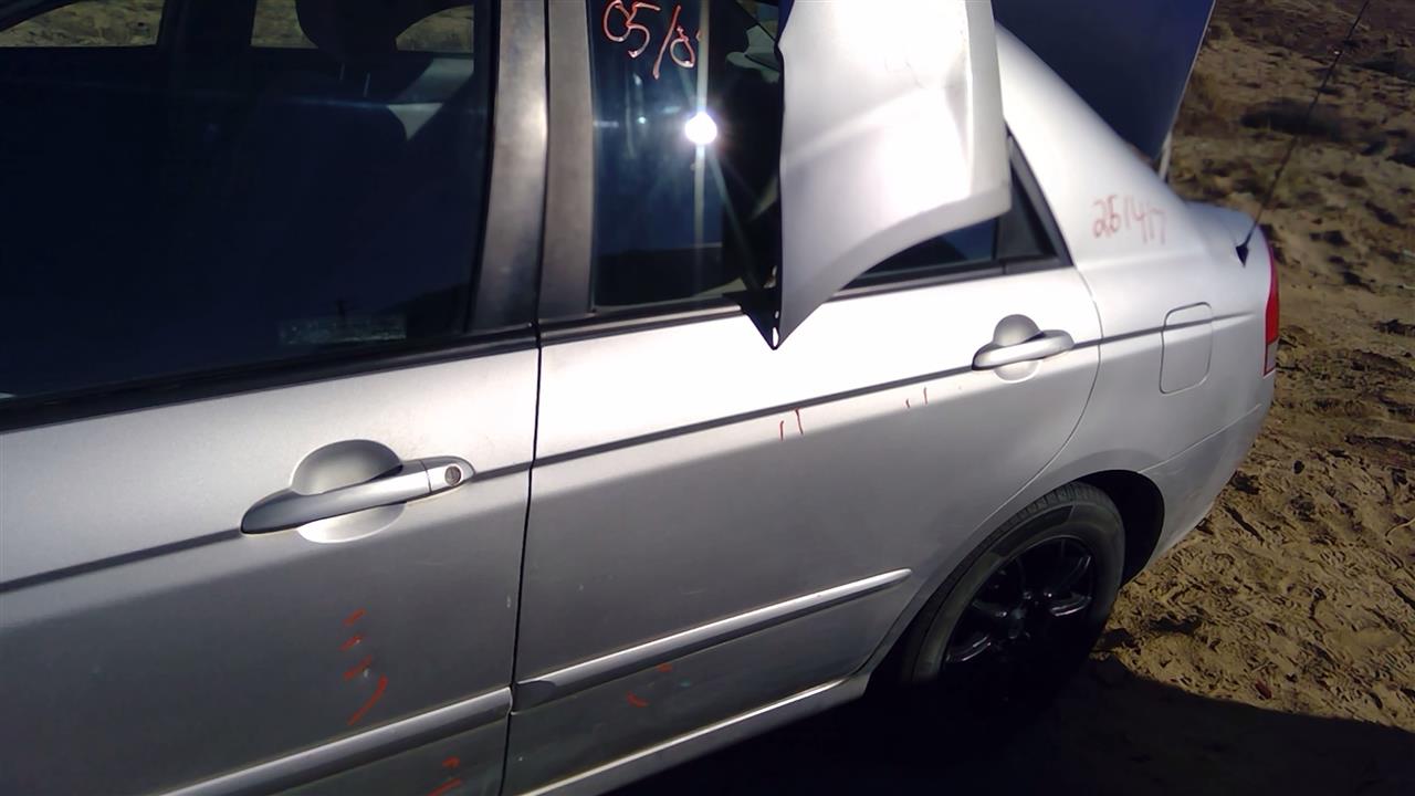 https://f005.backblazeb2.com/file/img-partshotlines-com/Inventory/SW52/Vehicle/20447_10.jpg