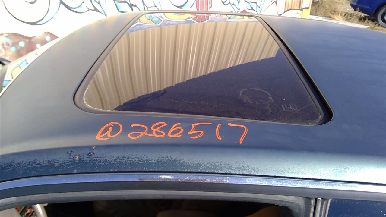 https://f005.backblazeb2.com/file/img-partshotlines-com/Inventory/SW52/Vehicle/20453_05.jpg