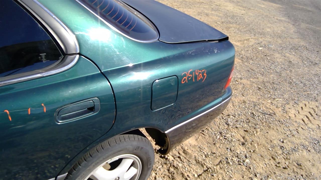 https://f005.backblazeb2.com/file/img-partshotlines-com/Inventory/SW52/Vehicle/20453_12.jpg