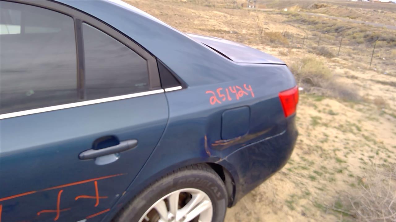 https://f005.backblazeb2.com/file/img-partshotlines-com/Inventory/SW52/Vehicle/20454_13.jpg