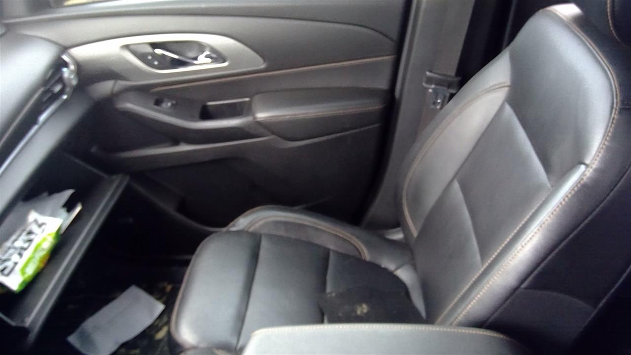 https://f005.backblazeb2.com/file/img-partshotlines-com/Inventory/SW52/Vehicle/20468_01.jpg