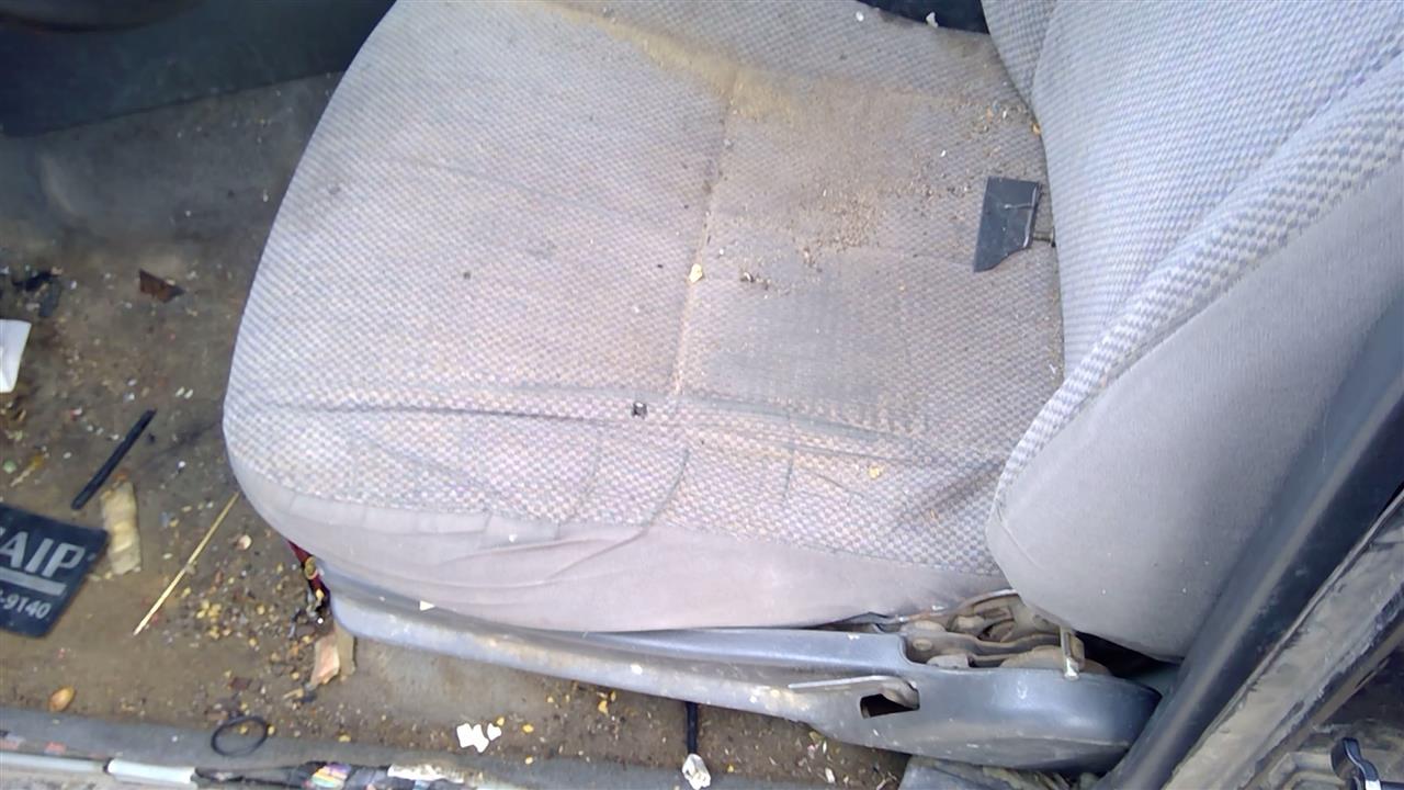 https://f005.backblazeb2.com/file/img-partshotlines-com/Inventory/SW52/Vehicle/20469_03.jpg