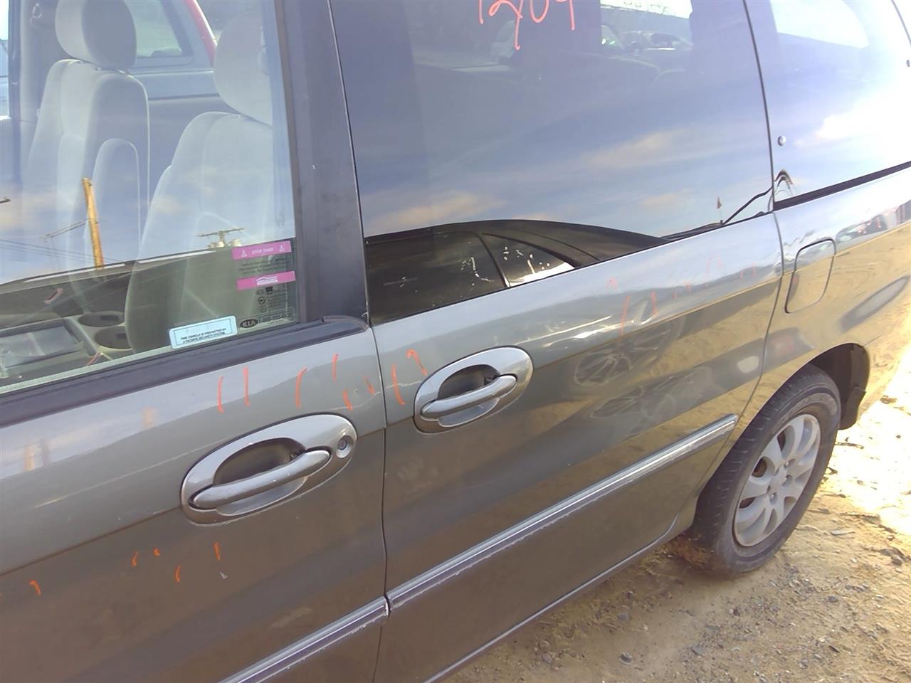 https://f005.backblazeb2.com/file/img-partshotlines-com/Inventory/SW52/Vehicle/20471_11.jpg