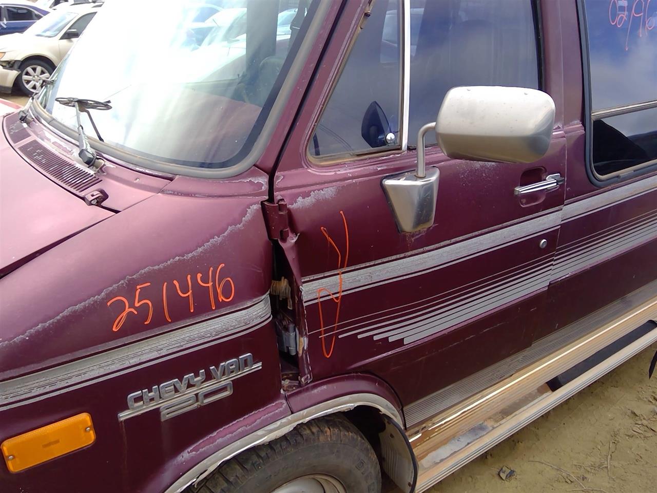 https://f005.backblazeb2.com/file/img-partshotlines-com/Inventory/SW52/Vehicle/20477_09.jpg