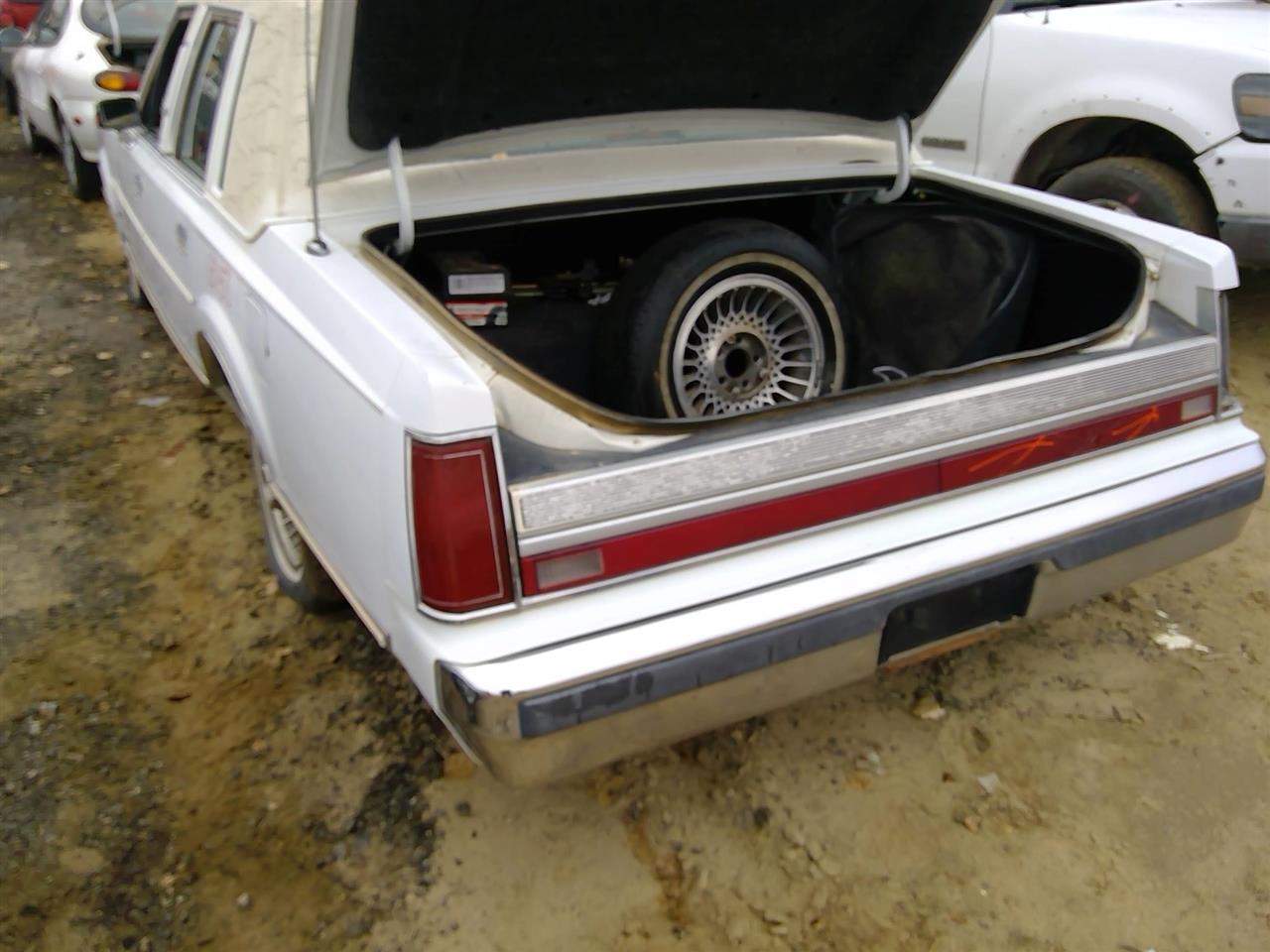 https://f005.backblazeb2.com/file/img-partshotlines-com/Inventory/SW52/Vehicle/20482_13.jpg