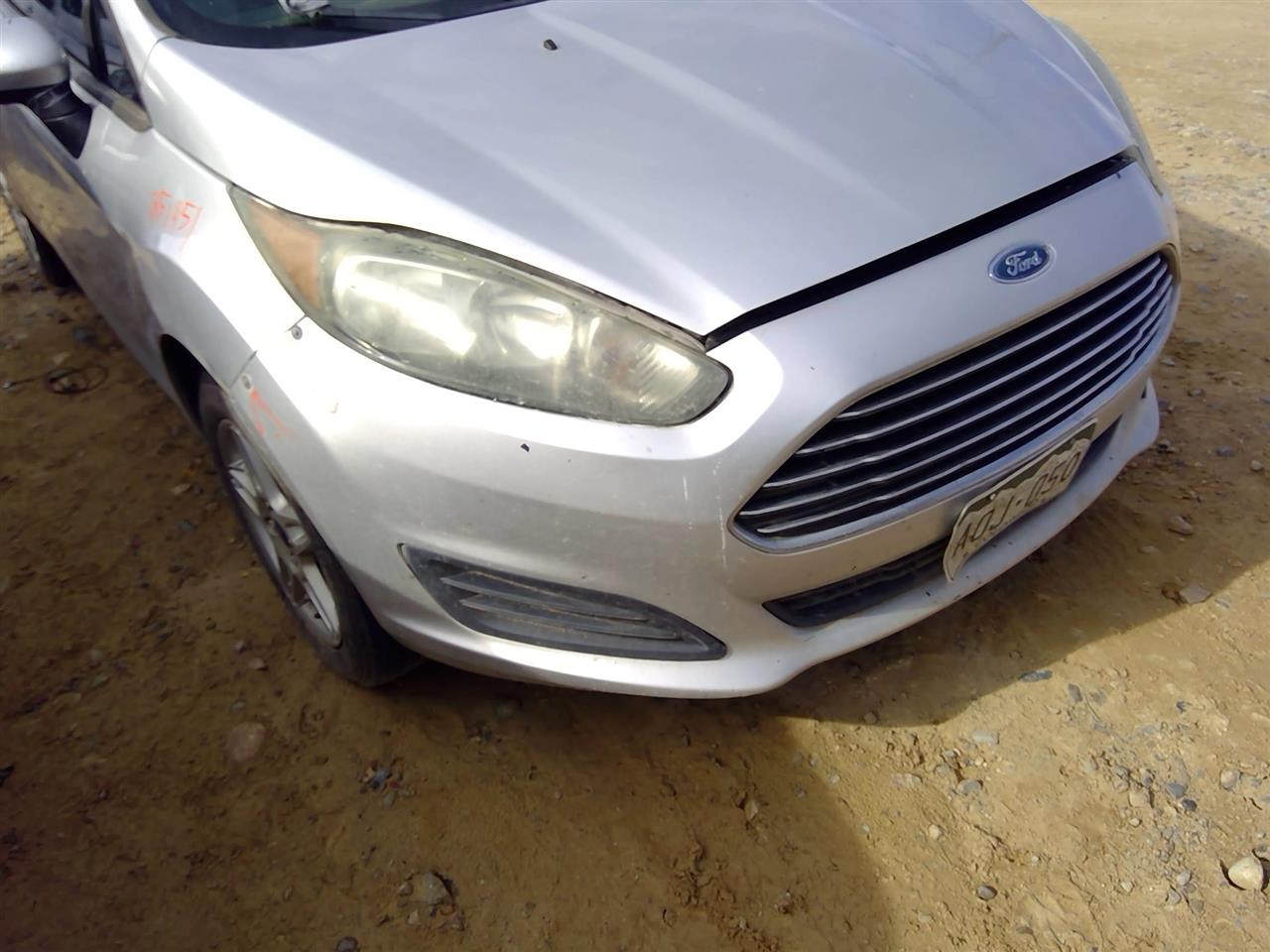 https://f005.backblazeb2.com/file/img-partshotlines-com/Inventory/SW52/Vehicle/20483_06.jpg