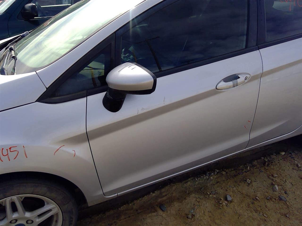 https://f005.backblazeb2.com/file/img-partshotlines-com/Inventory/SW52/Vehicle/20483_10.jpg