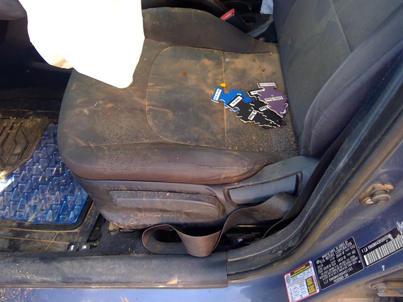 https://f005.backblazeb2.com/file/img-partshotlines-com/Inventory/SW52/Vehicle/20489_03.jpg