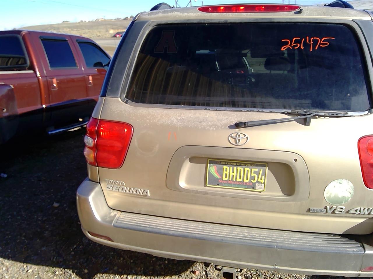 https://f005.backblazeb2.com/file/img-partshotlines-com/Inventory/SW52/Vehicle/20507_13.jpg