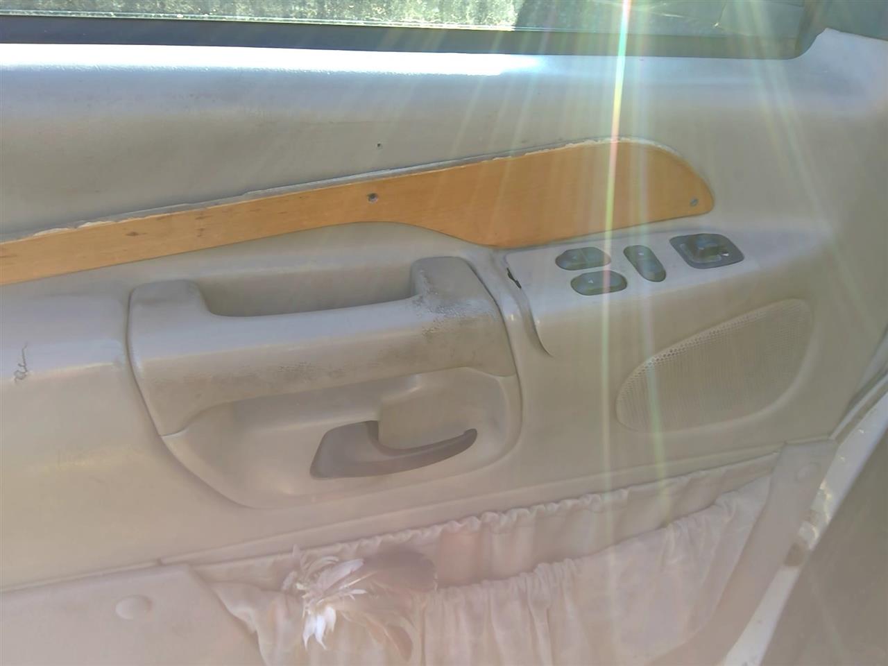 https://f005.backblazeb2.com/file/img-partshotlines-com/Inventory/SW52/Vehicle/20514_02.jpg