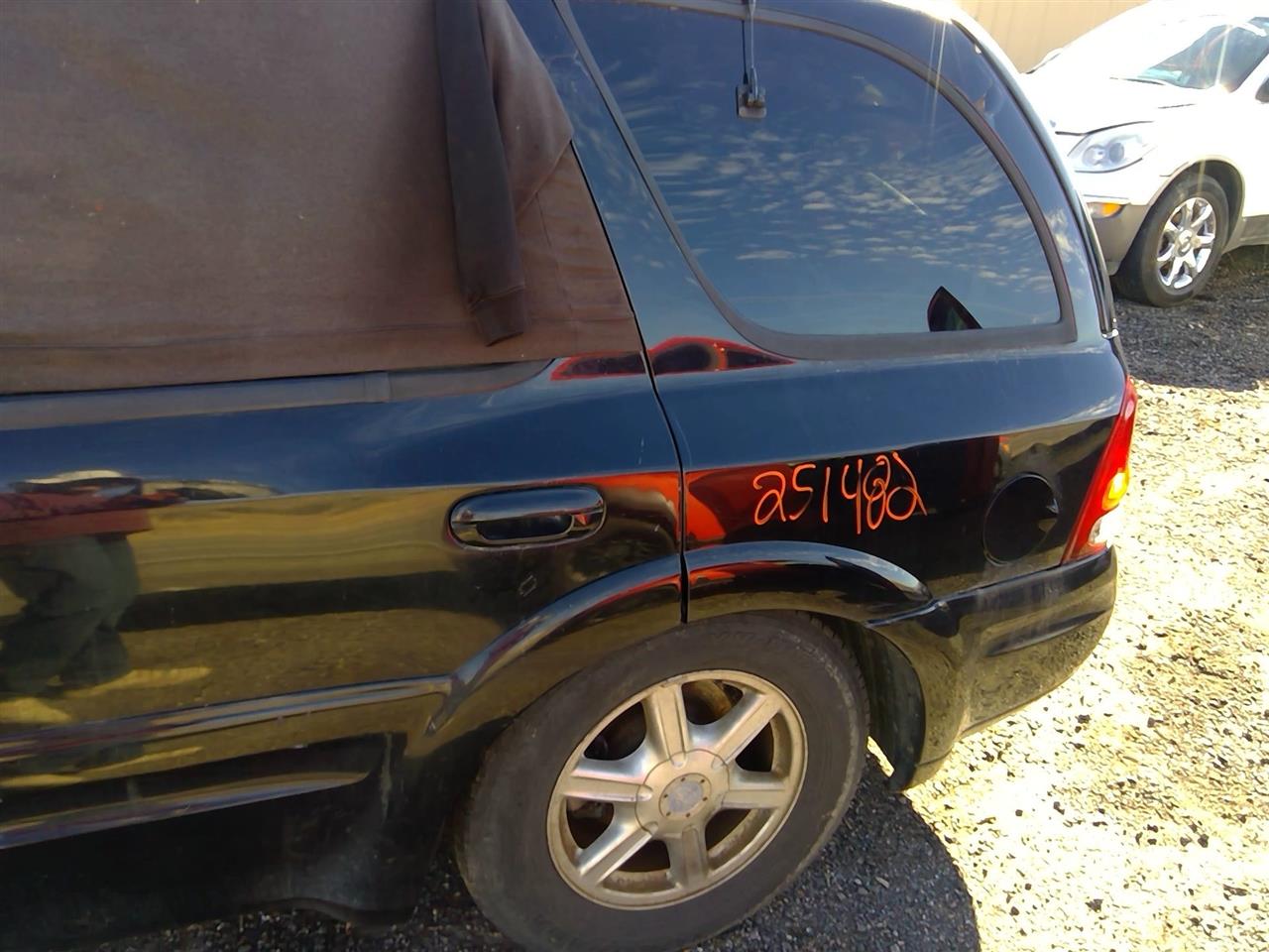 https://f005.backblazeb2.com/file/img-partshotlines-com/Inventory/SW52/Vehicle/20515_11.jpg