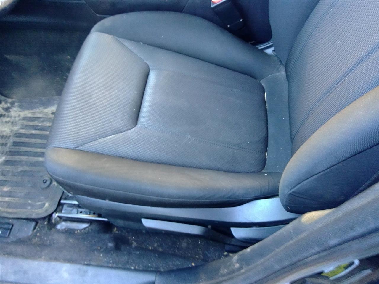 https://f005.backblazeb2.com/file/img-partshotlines-com/Inventory/SW52/Vehicle/20516_03.jpg