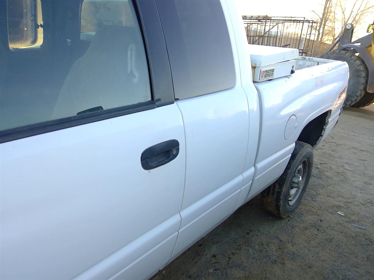 https://f005.backblazeb2.com/file/img-partshotlines-com/Inventory/SW52/Vehicle/20520_11.jpg