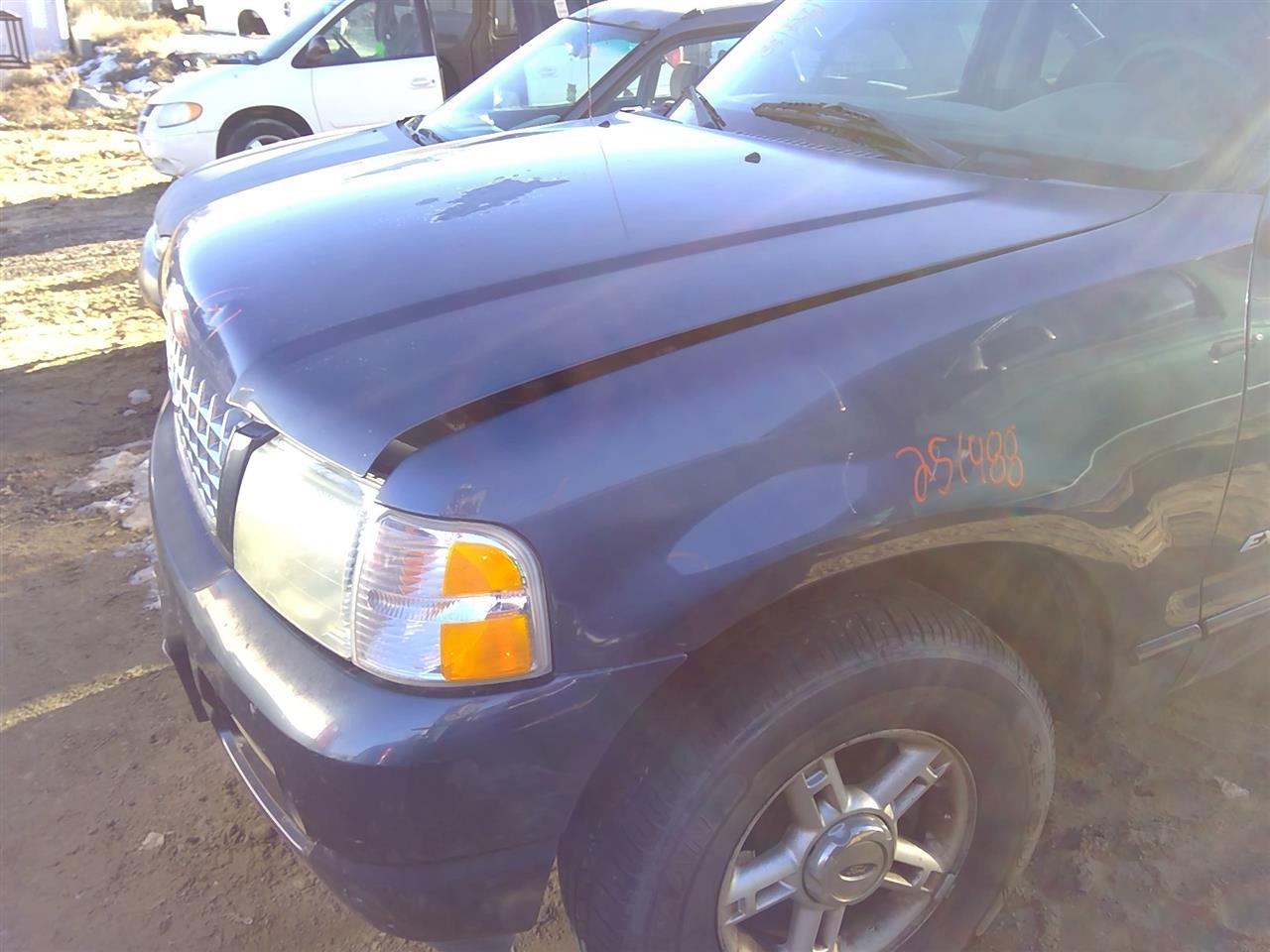 https://f005.backblazeb2.com/file/img-partshotlines-com/Inventory/SW52/Vehicle/20521_09.jpg