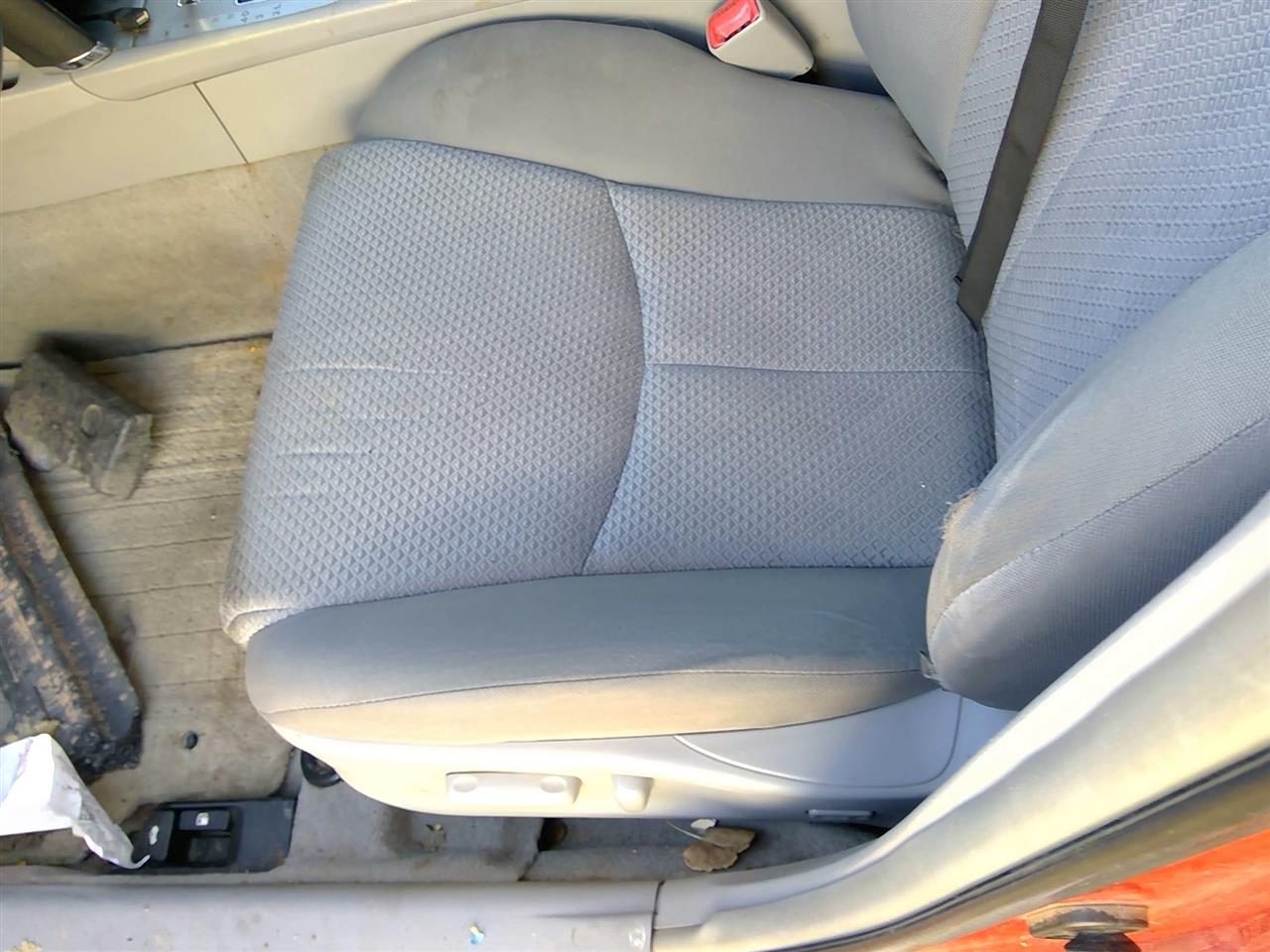 https://f005.backblazeb2.com/file/img-partshotlines-com/Inventory/SW52/Vehicle/20545_03.jpg