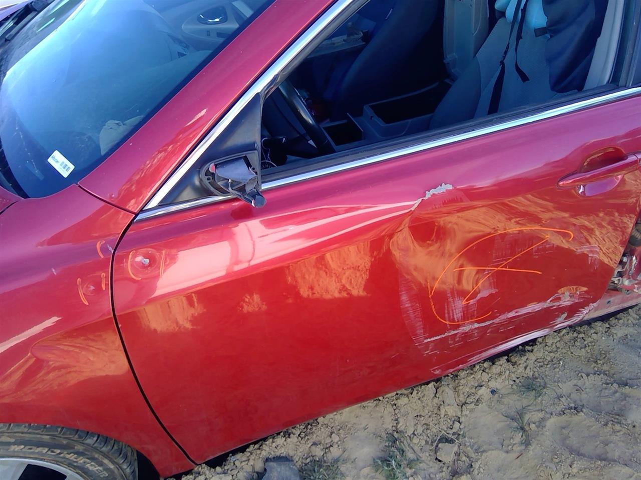 https://f005.backblazeb2.com/file/img-partshotlines-com/Inventory/SW52/Vehicle/20545_09.jpg