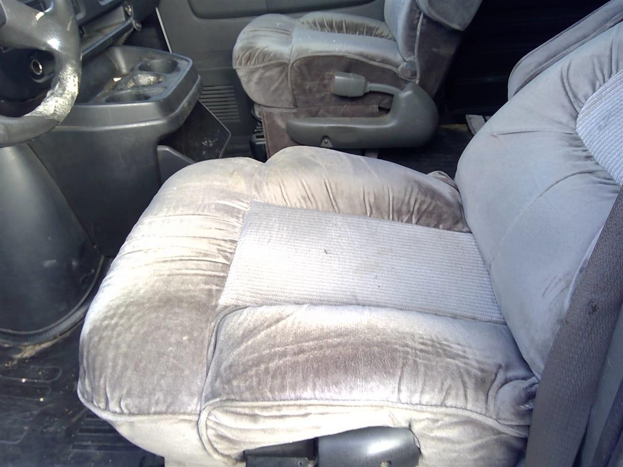 https://f005.backblazeb2.com/file/img-partshotlines-com/Inventory/SW52/Vehicle/20549_03.jpg