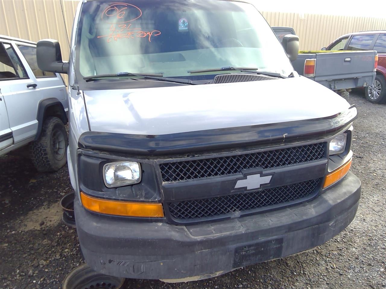 https://f005.backblazeb2.com/file/img-partshotlines-com/Inventory/SW52/Vehicle/20549_07.jpg