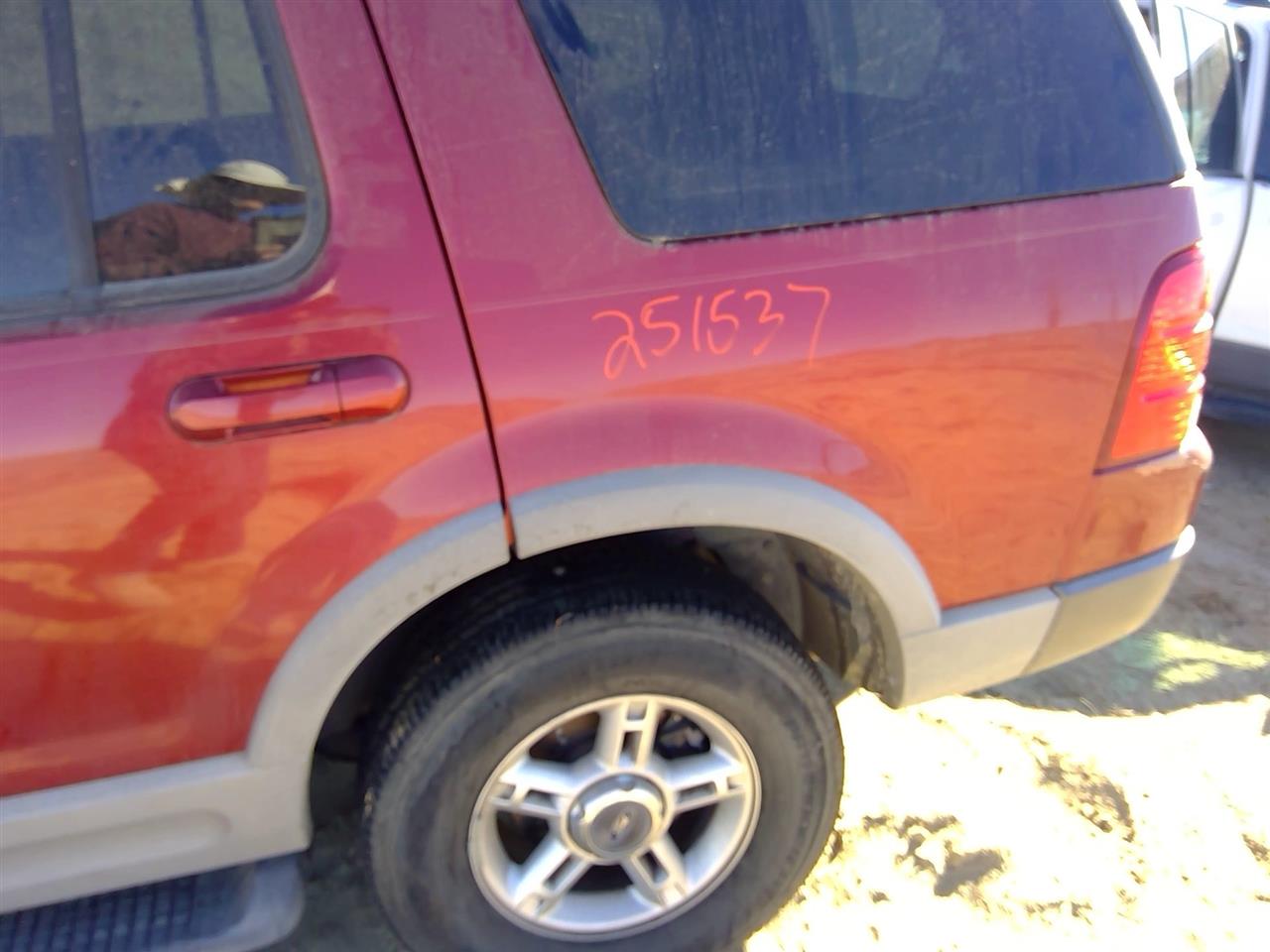 https://f005.backblazeb2.com/file/img-partshotlines-com/Inventory/SW52/Vehicle/20572_11.jpg