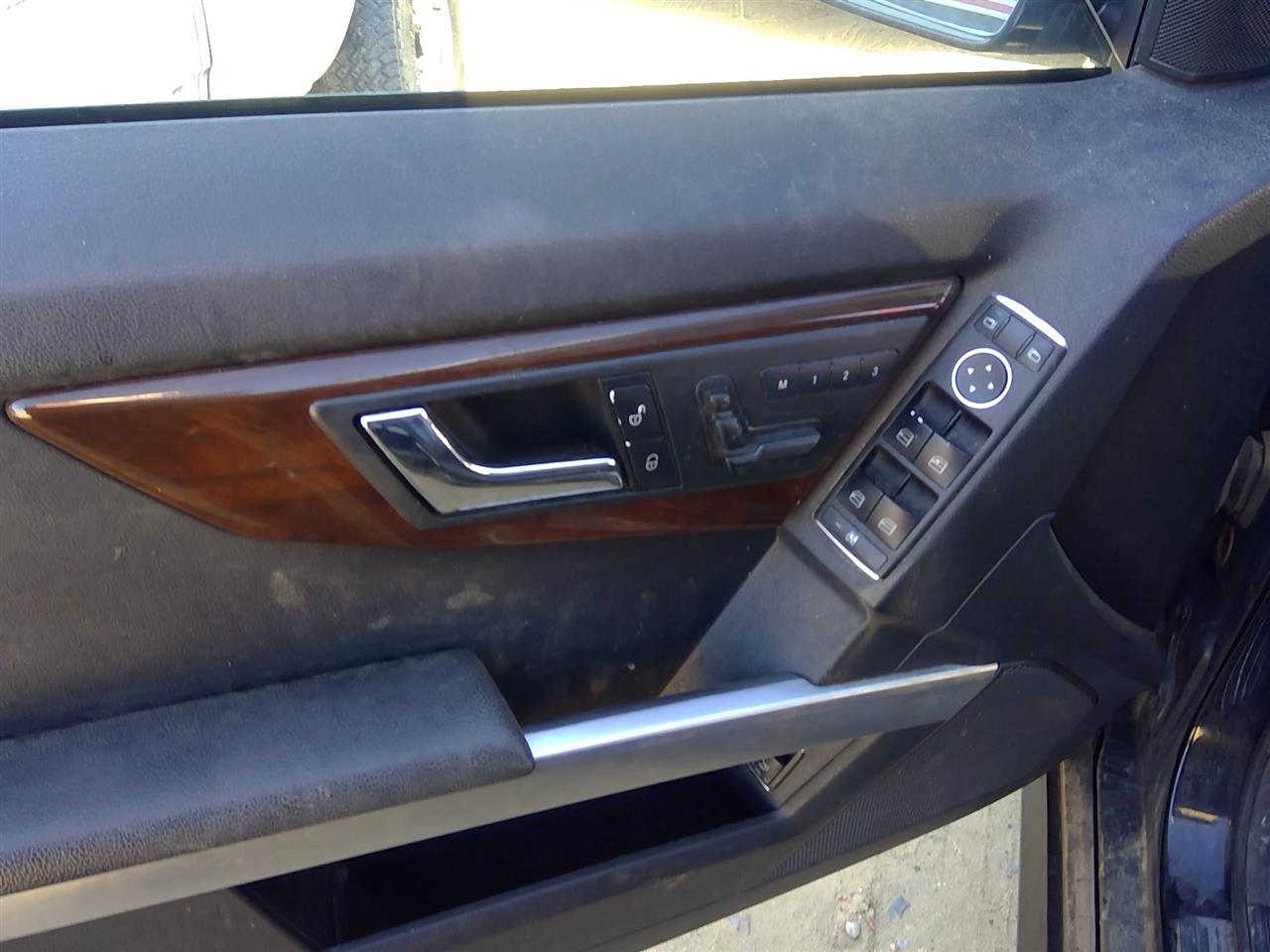 https://f005.backblazeb2.com/file/img-partshotlines-com/Inventory/SW52/Vehicle/20574_02.jpg