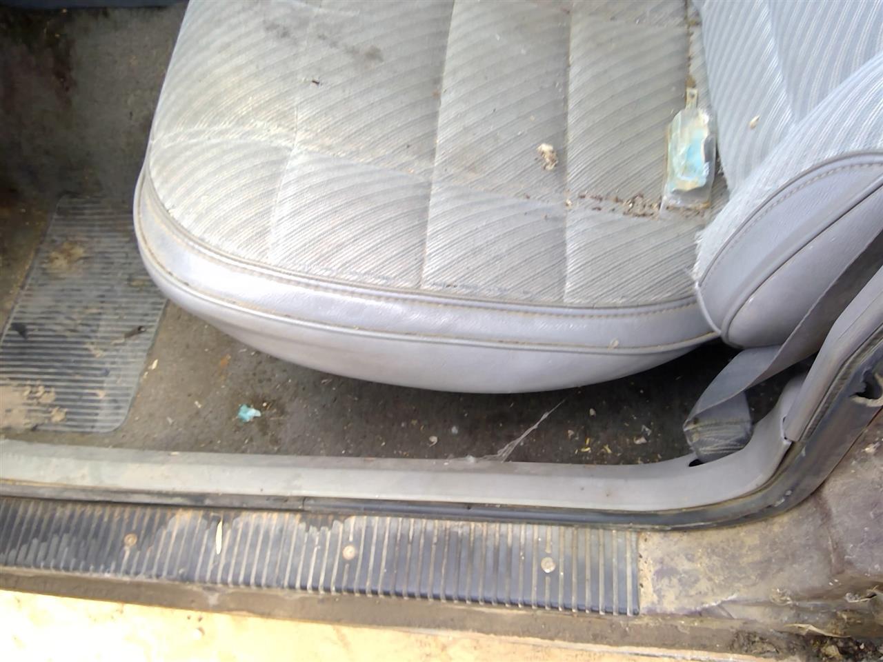 https://f005.backblazeb2.com/file/img-partshotlines-com/Inventory/SW52/Vehicle/20578_03.jpg