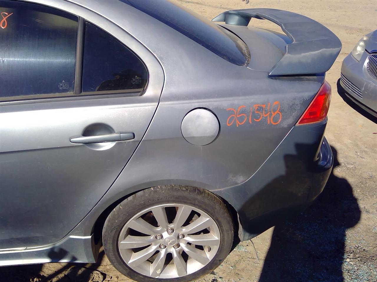 https://f005.backblazeb2.com/file/img-partshotlines-com/Inventory/SW52/Vehicle/20583_12.jpg