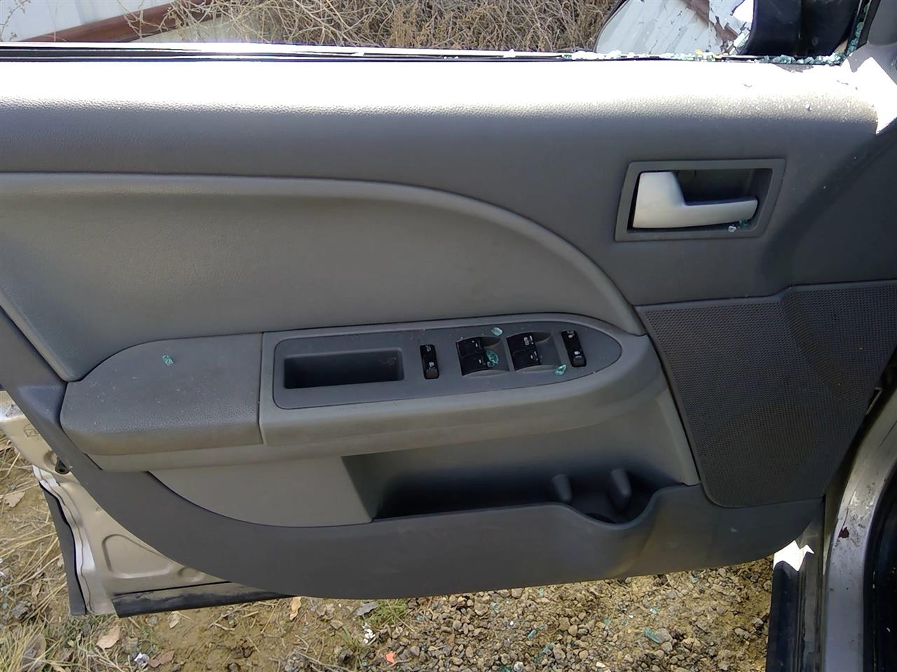 https://f005.backblazeb2.com/file/img-partshotlines-com/Inventory/SW52/Vehicle/20585_02.jpg