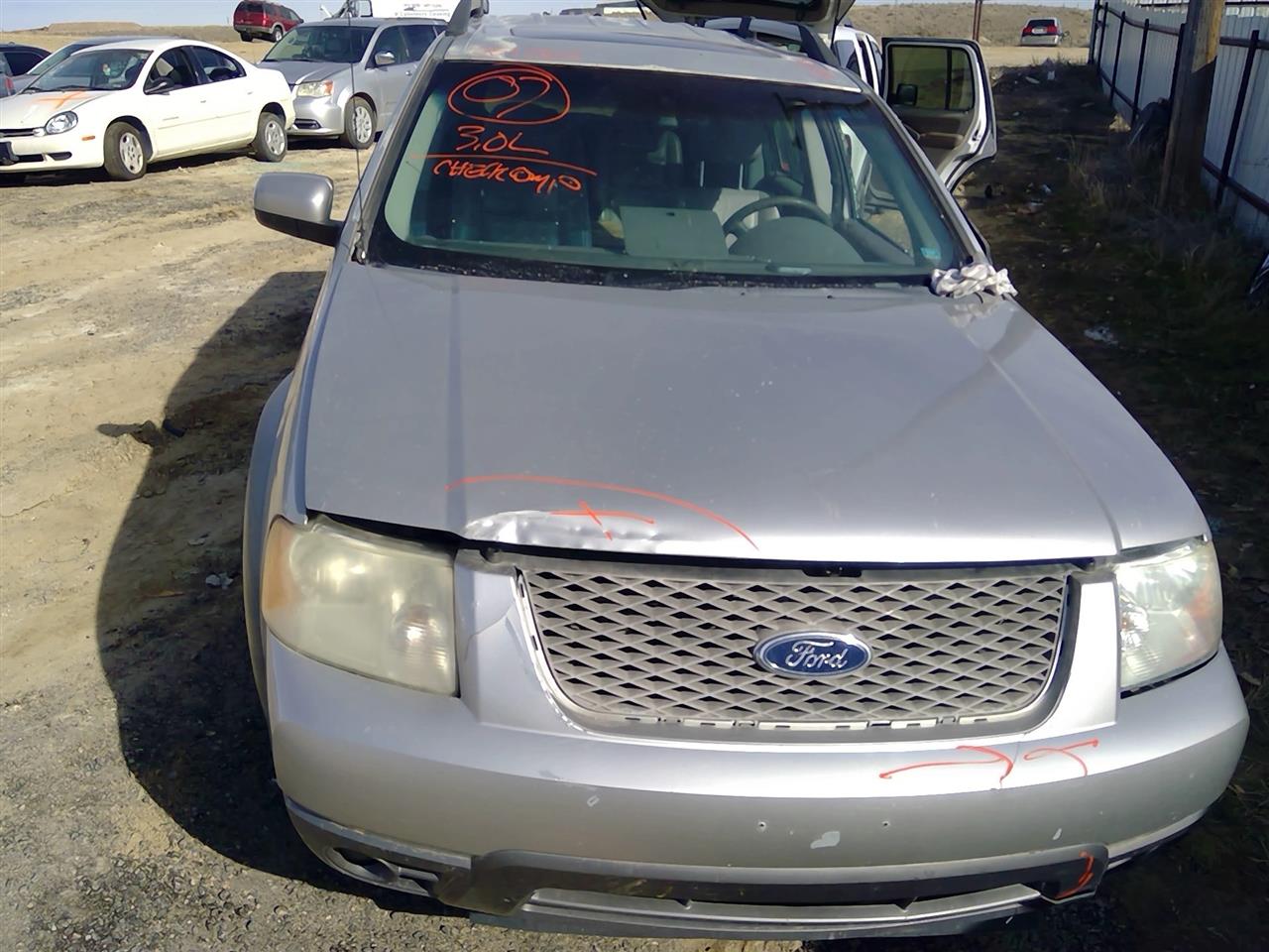 https://f005.backblazeb2.com/file/img-partshotlines-com/Inventory/SW52/Vehicle/20585_08.jpg