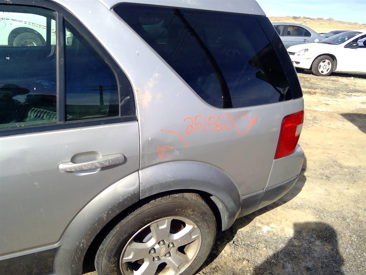 https://f005.backblazeb2.com/file/img-partshotlines-com/Inventory/SW52/Vehicle/20585_12.jpg