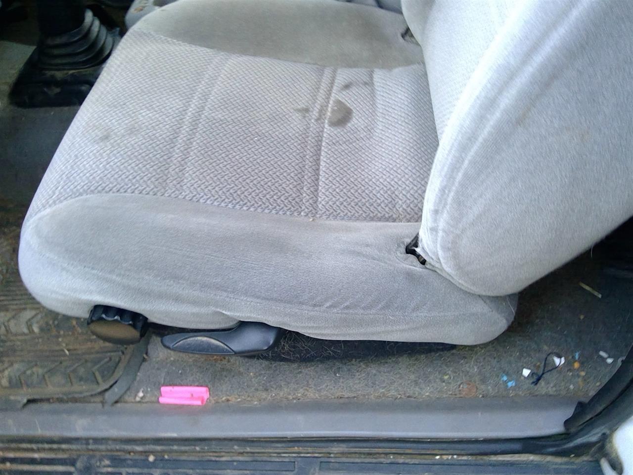 https://f005.backblazeb2.com/file/img-partshotlines-com/Inventory/SW52/Vehicle/20604_03.jpg