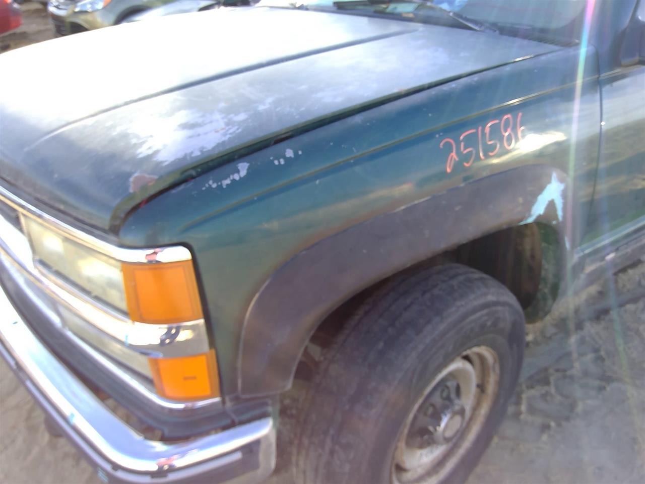https://f005.backblazeb2.com/file/img-partshotlines-com/Inventory/SW52/Vehicle/20622_09.jpg