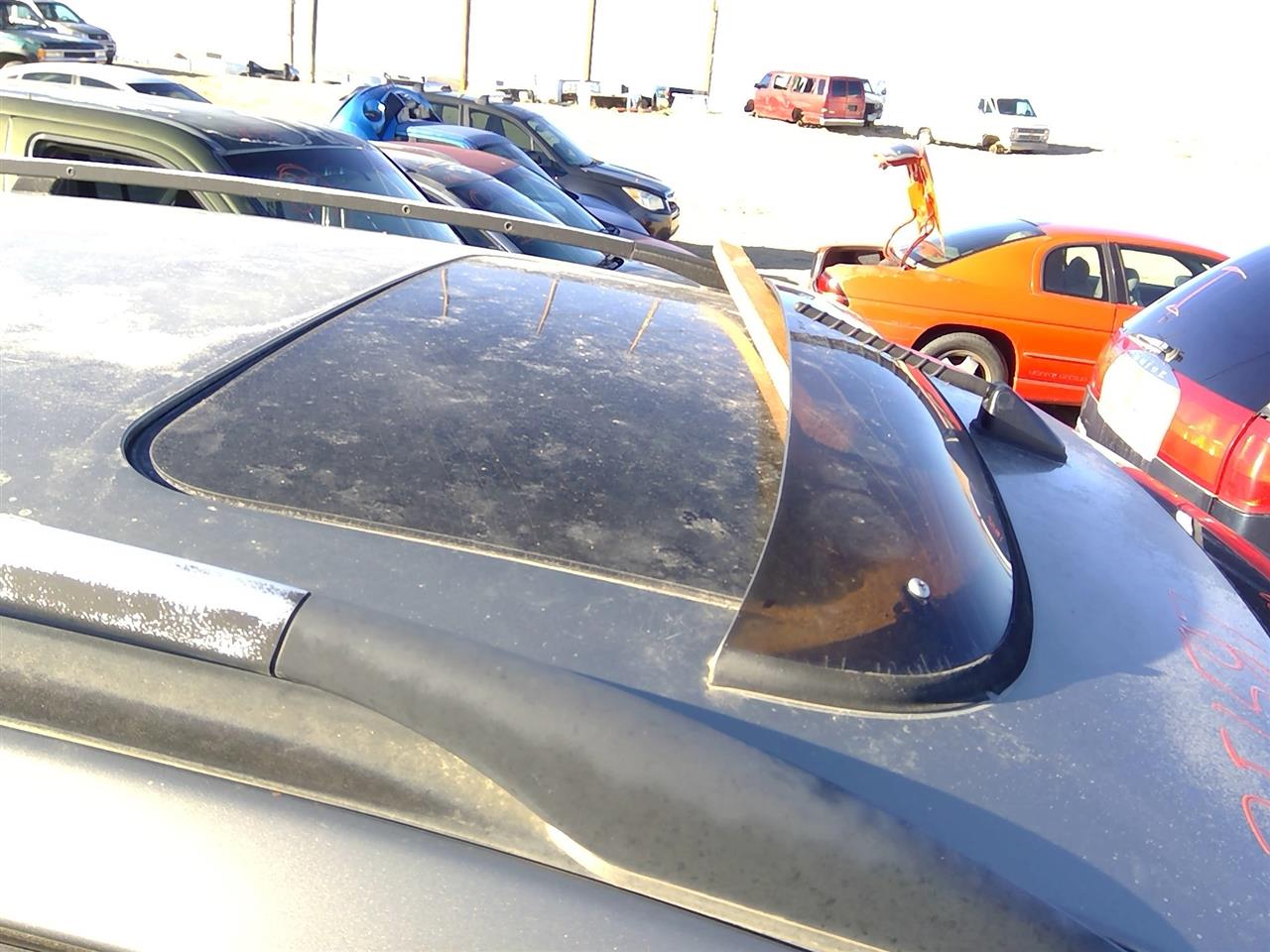 https://f005.backblazeb2.com/file/img-partshotlines-com/Inventory/SW52/Vehicle/20623_03.jpg