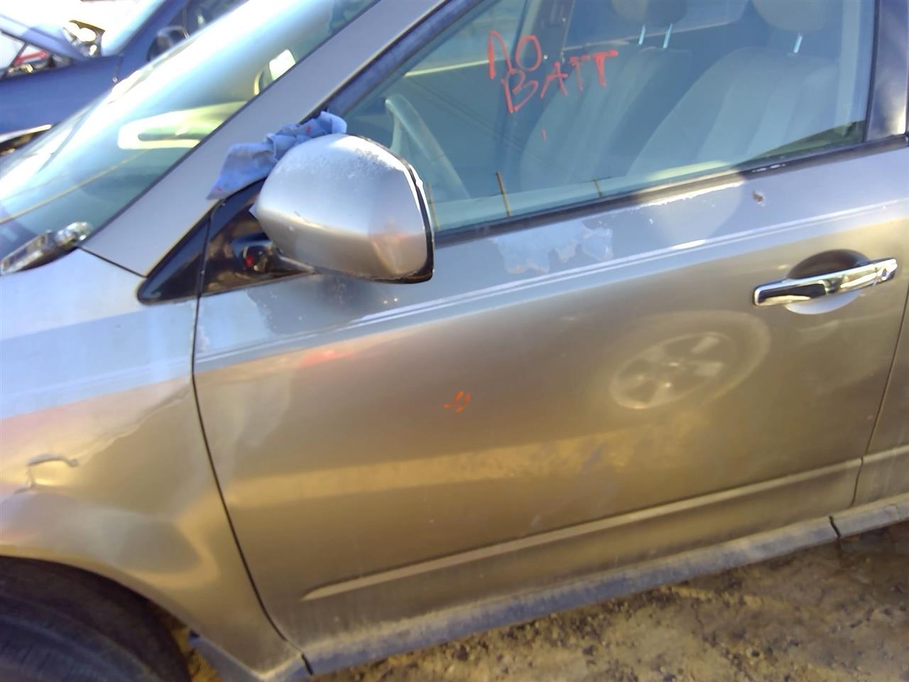 https://f005.backblazeb2.com/file/img-partshotlines-com/Inventory/SW52/Vehicle/20623_10.jpg