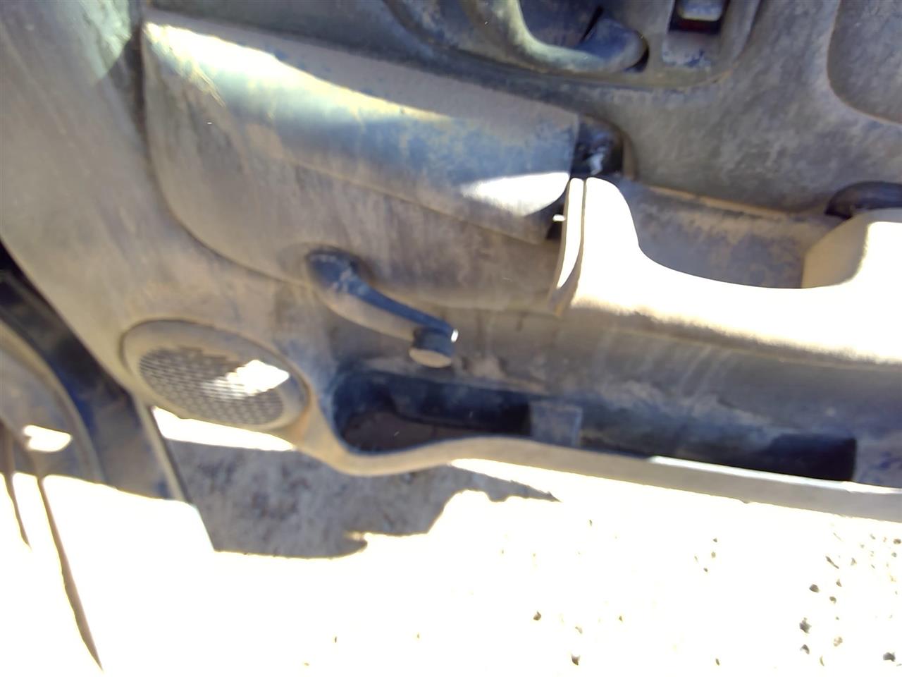 https://f005.backblazeb2.com/file/img-partshotlines-com/Inventory/SW52/Vehicle/20626_03.jpg