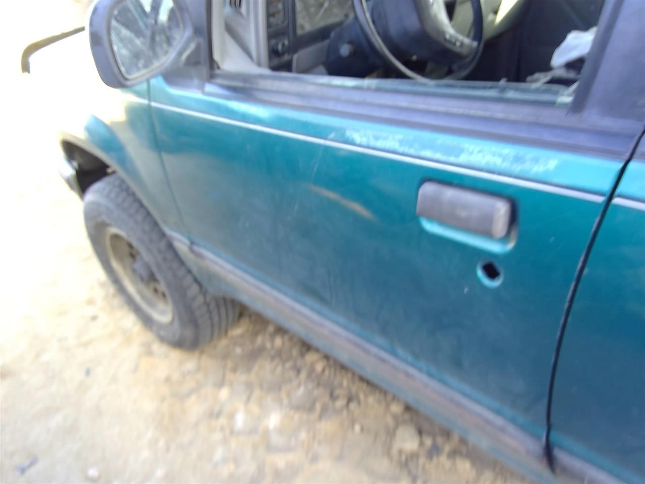 https://f005.backblazeb2.com/file/img-partshotlines-com/Inventory/SW52/Vehicle/20627_11.jpg